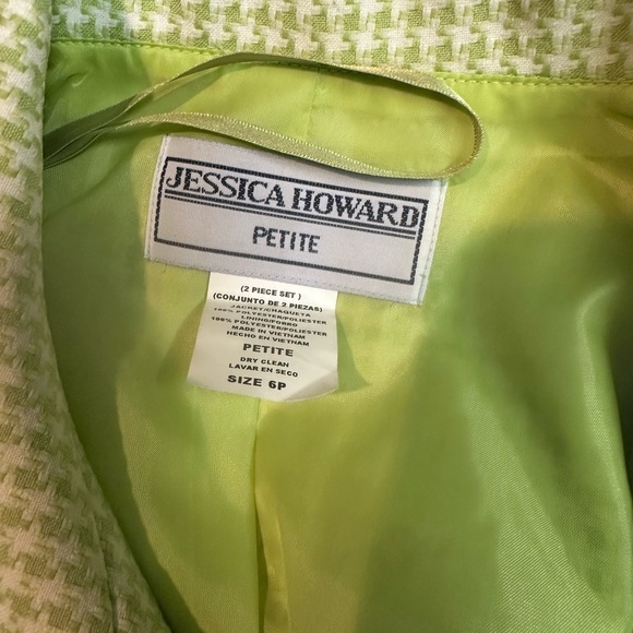 Jessica Howard Green Blazer with Bow Cuffs - Picture 6 of 7